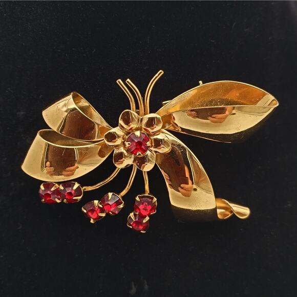 Gold Filled Red Rhinestone Brooch Bow Ribbon Pin Jordan 1/20 10K GF Vintage 40s - Picture 1 of 7